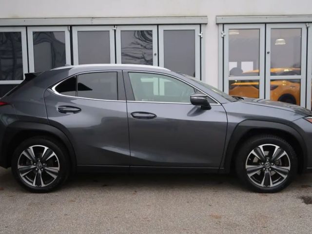 Lexus UX 250h Style Edition