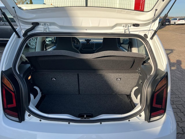 Volkswagen up! Move Move up!