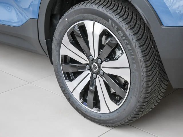 Volvo XC40 AWD Plus Recharge Twin Engine