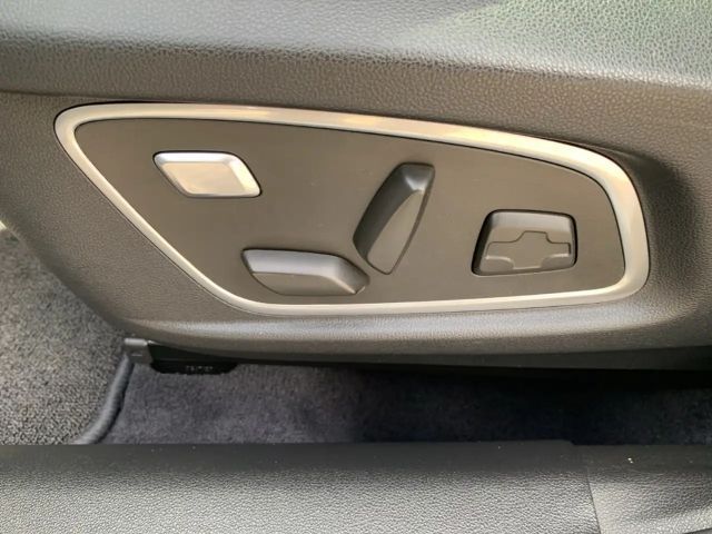 Renault Koleos Blue Initiale Paris