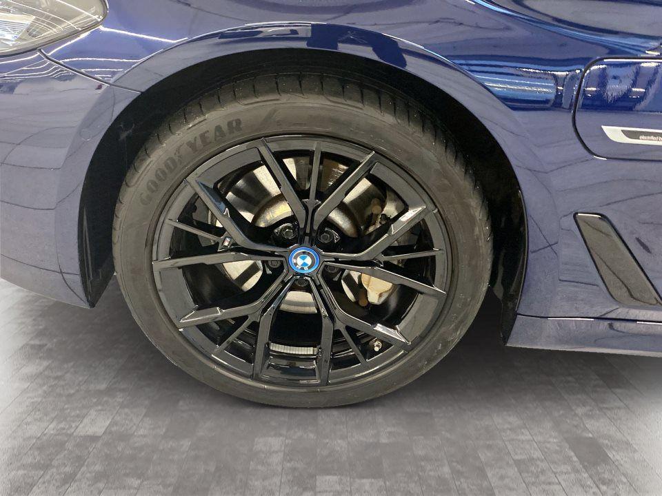 BMW 530 530e Sedan
