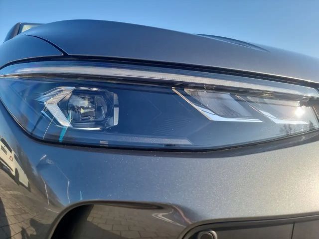 Volkswagen Passat 1.5 eTSI DSG Variant