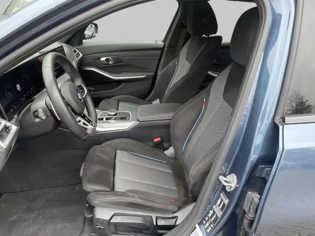 BMW 330 330i M-Sport xDrive