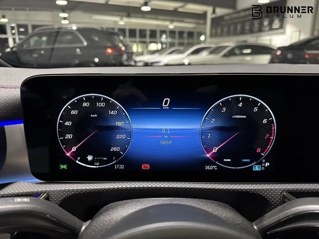 Mercedes-Benz CLA 180 AMG Line Coupé