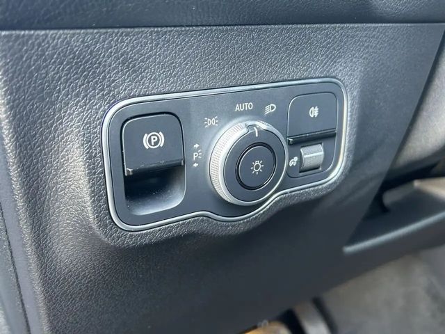 Mercedes-Benz GLB 200 GLB 200 d