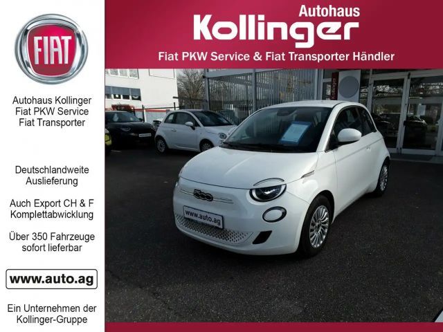 Fiat 500e Action