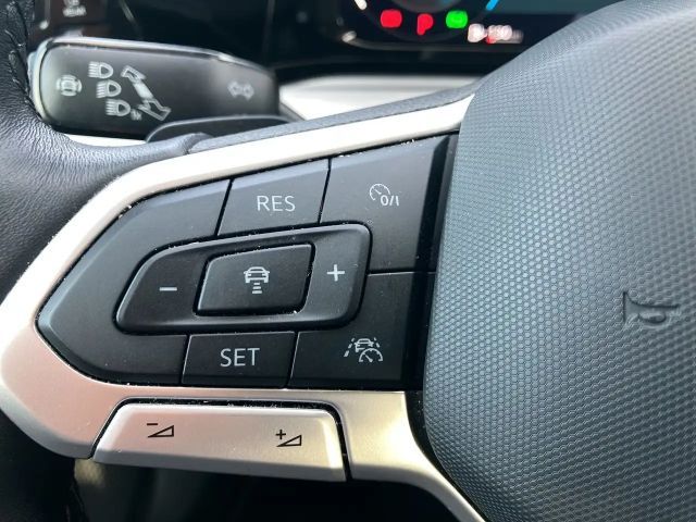 Volkswagen Golf DSG Life Variant