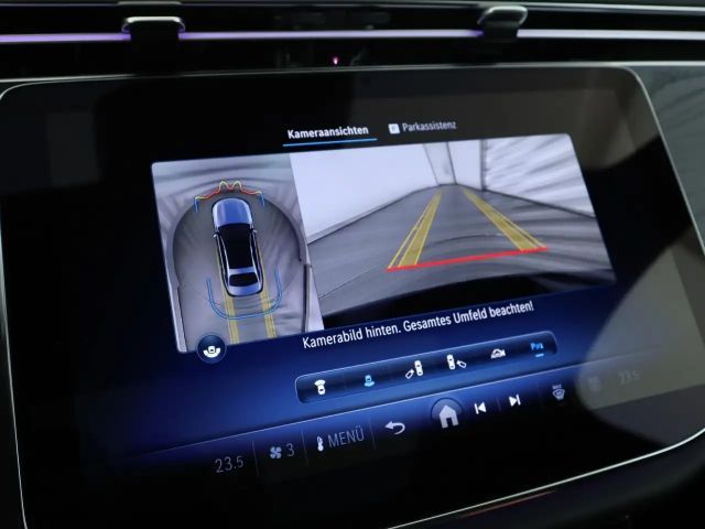 Mercedes-Benz E 220 AMG Line E 220 d Sedan