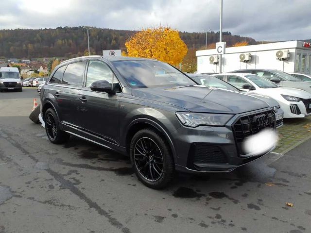 Audi Q7 50 TDI S-Line