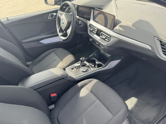 BMW 116 116i 5-deurs Sedan