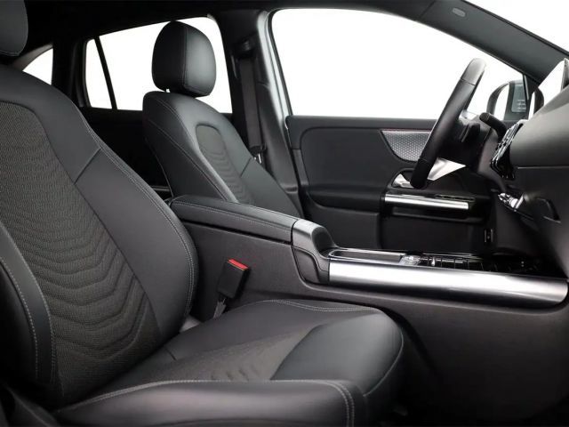 Mercedes-Benz EQA 300 4MATIC