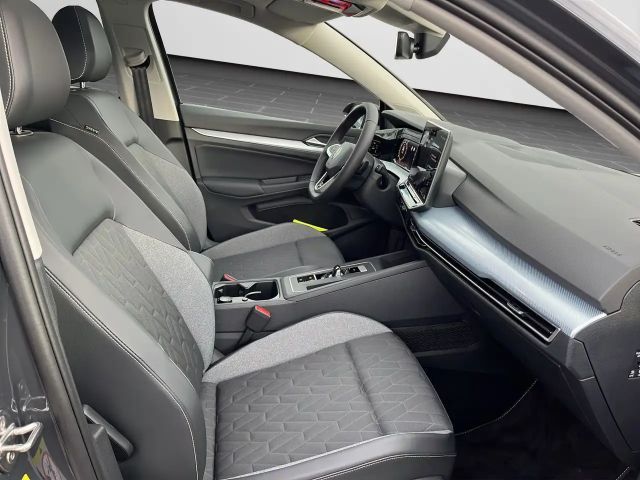 Volkswagen Golf 1.5 eTSI DSG IQ.Drive