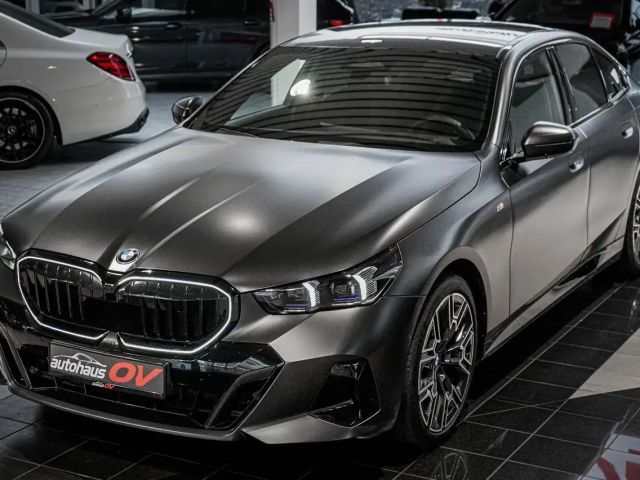 BMW 520 520d M-Sport Sedan xDrive