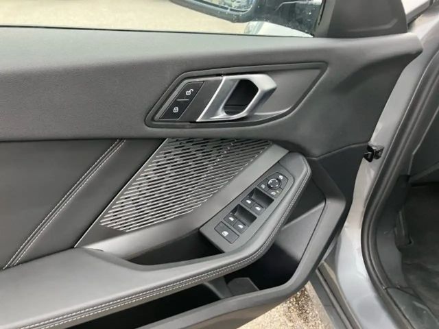 BMW 118 118d 5-deurs Sedan