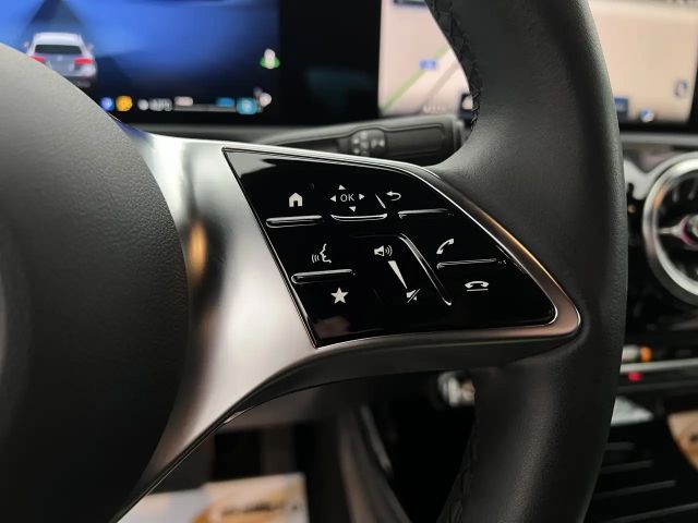 Mercedes-Benz A 180 Hatchback Progressive