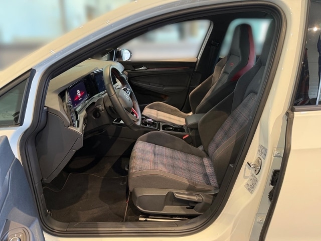 Volkswagen Golf 2.0 TSI DSG Golf VIII