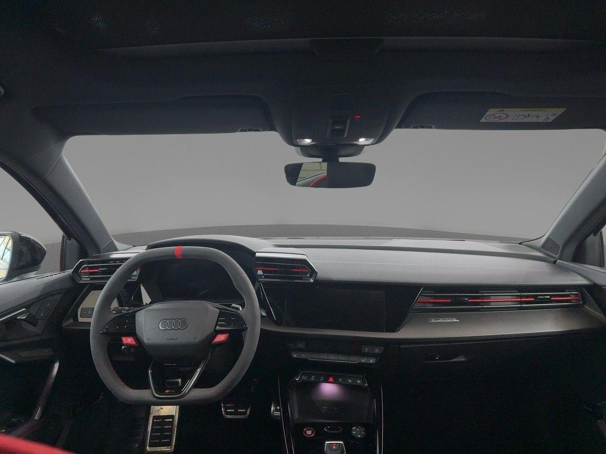 Audi RS3 S-Tronic Sedan