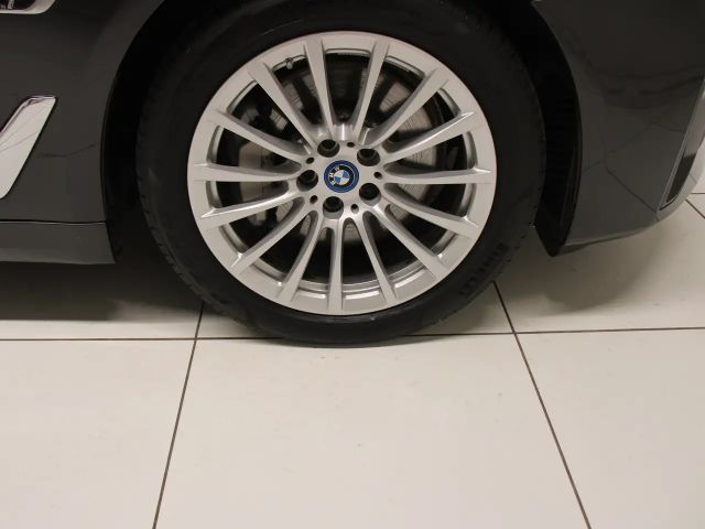 BMW 530 530e Touring