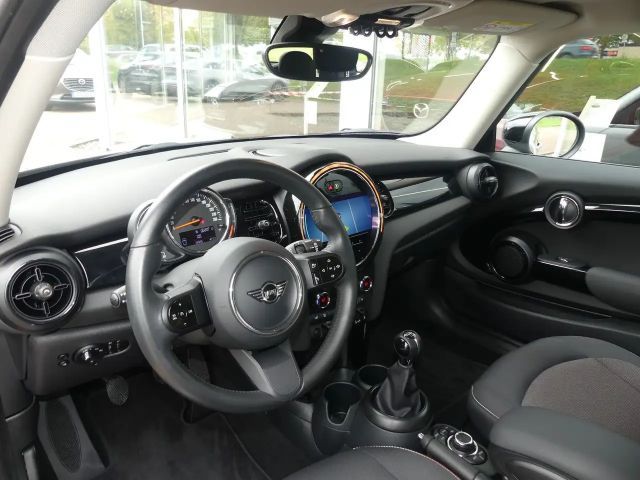 MINI Cooper Essential First