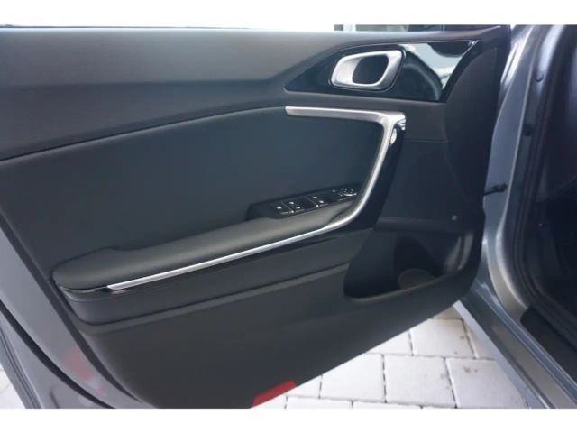 Kia Ceed 1.5T 140 Ultimate Edition Style JBL 17''LM Navi LE