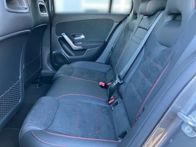 Mercedes-Benz A 180 A 180 d AMG Line Hatchback