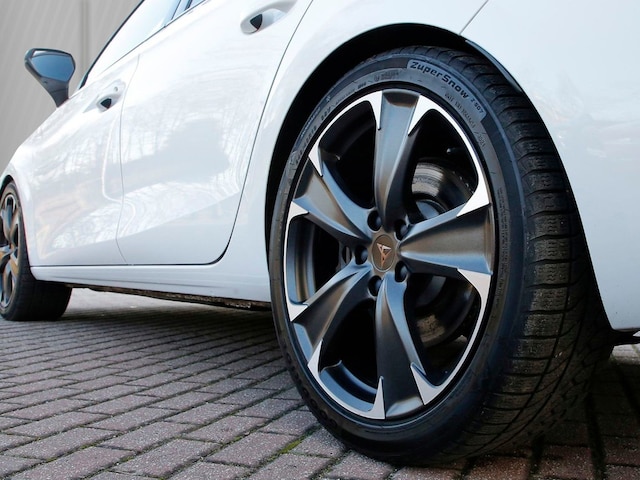 Cupra Leon 2.0 TSI DSG Sportstourer VZ