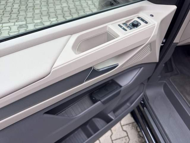 Volkswagen Multivan 2.0 TSI Lang T7