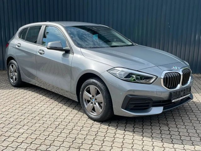BMW 116 116i 5-deurs Sedan