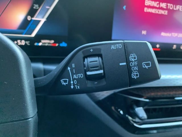 BMW 318 318i M-Sport Sedan Touring