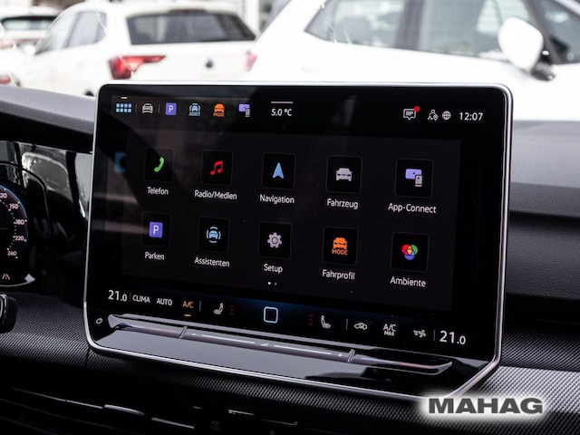 Volkswagen Golf 1.5 eTSI Golf VIII IQ.Drive