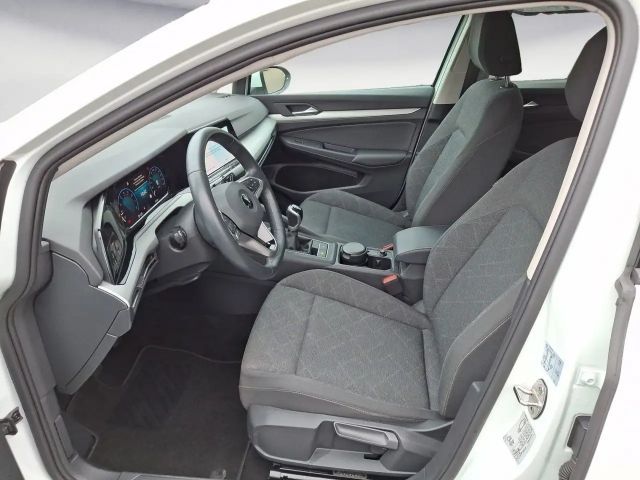 Volkswagen Golf Life Plus