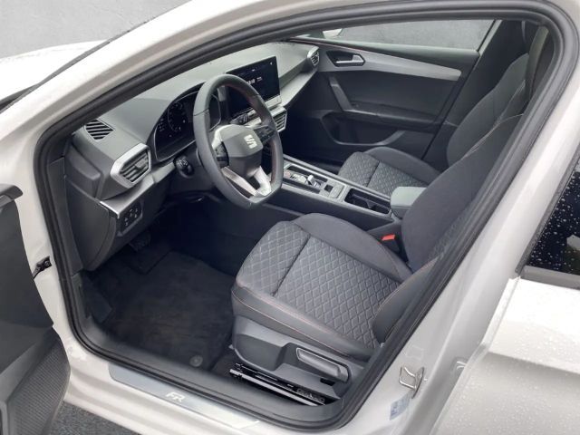Seat Leon Seat  1,5 eTSI*PDC*NAVI*SHZ*ALLU*