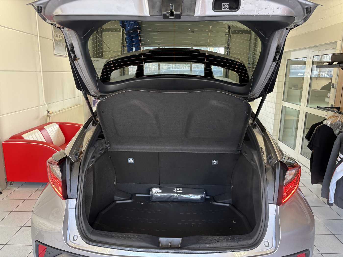 Toyota C-HR 5-deurs Plus