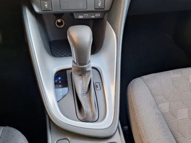 Mazda 2 Hybrid Centre Line