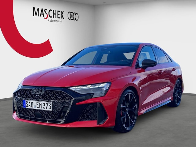 Audi RS3 Quattro S-Tronic Sedan