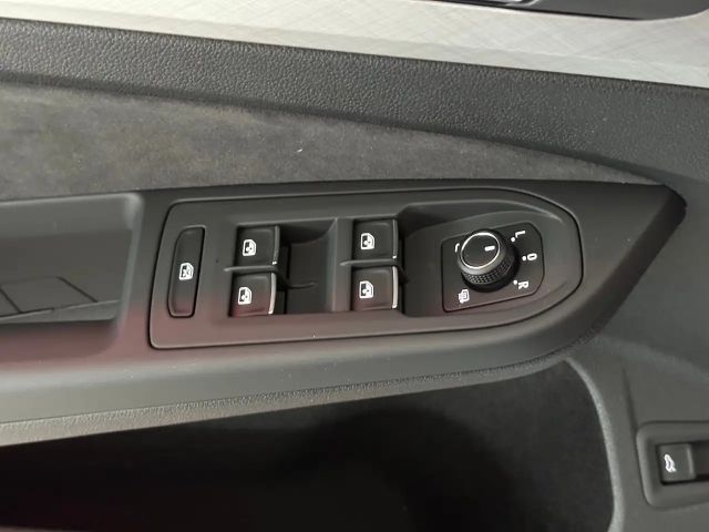 Volkswagen Golf Business DSG Variant