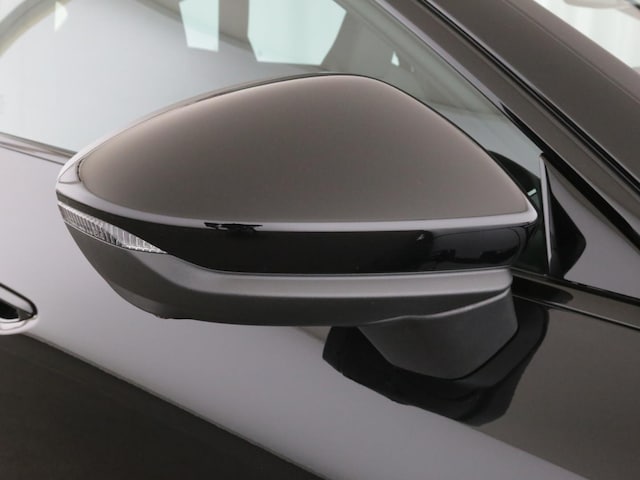 Audi A6 Avant Quattro S-Tronic