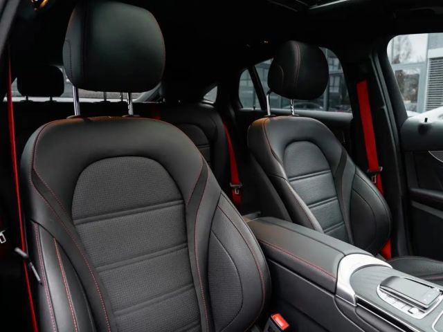 Mercedes-Benz GLC 200 4MATIC AMG Line Coupé