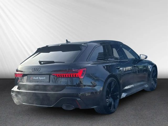Audi RS6 Avant Performance Quattro