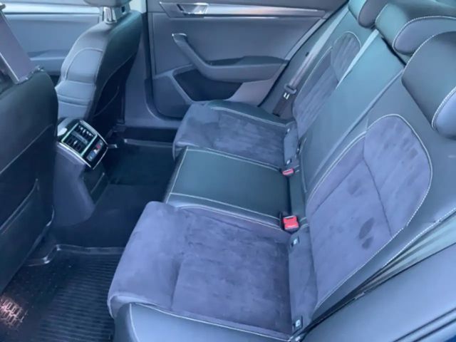 Skoda Superb 2.0 TDI 4x4 Combi Style Style