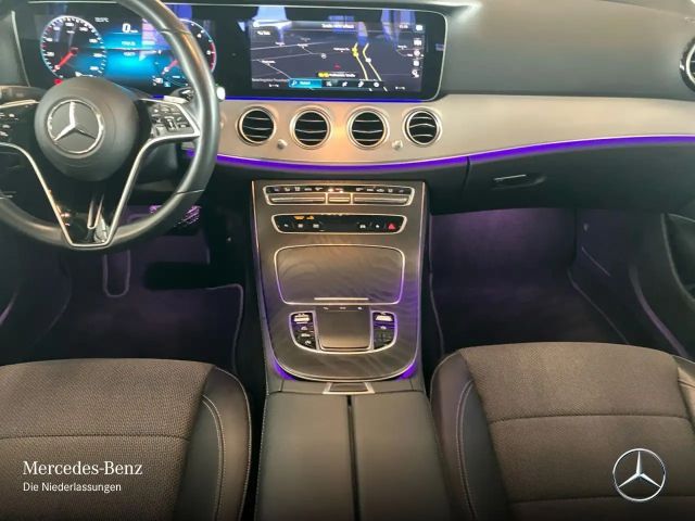 Mercedes-Benz E 220 AVANTGARDE E 220 d Sedan