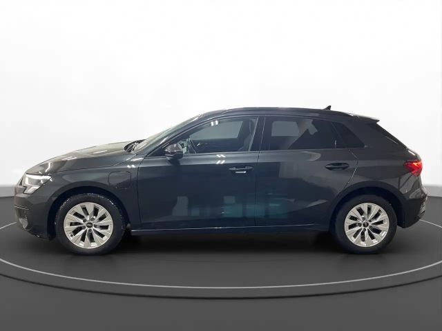 Audi A3 Hybride S-Line Sedan