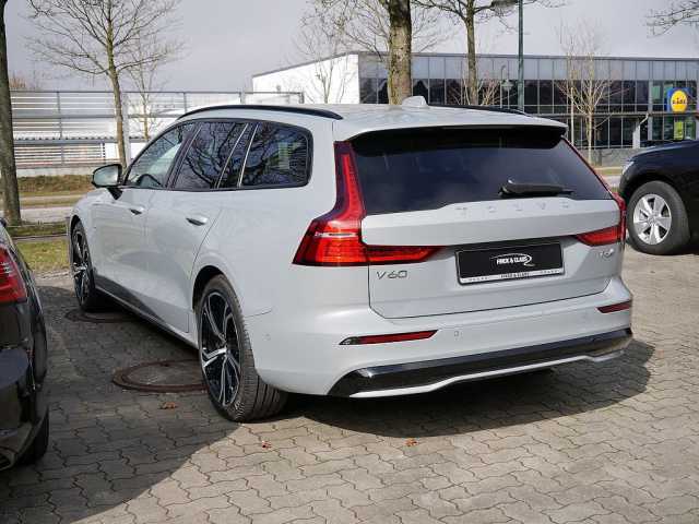 Volvo V60 AWD Plus T6