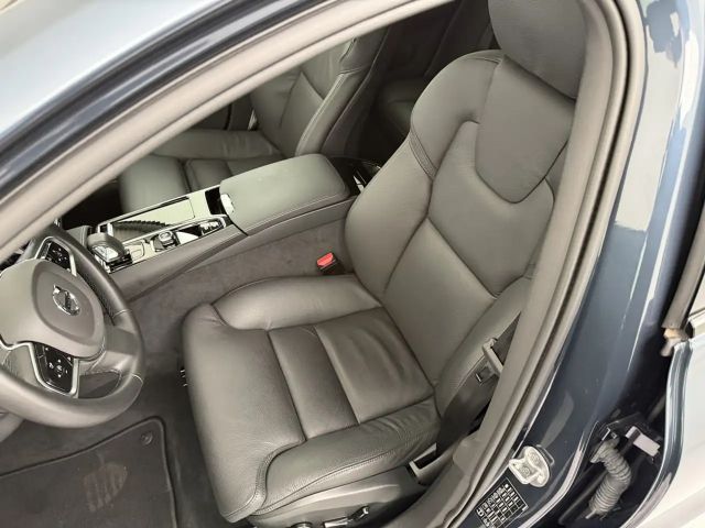 Volvo V60 AWD Dark Hybrid Recharge T6