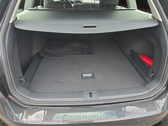 Volkswagen Passat 1.5 TSI Business Variant