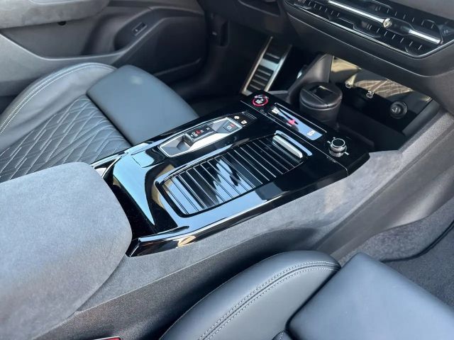 Audi SQ6 e-tron Pano/B&O/Sportsitz+/OLED/Assist