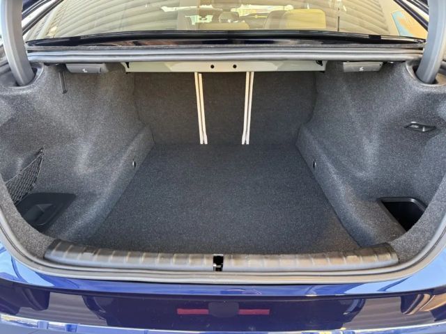 BMW 530 530d Luxury Line Sedan xDrive