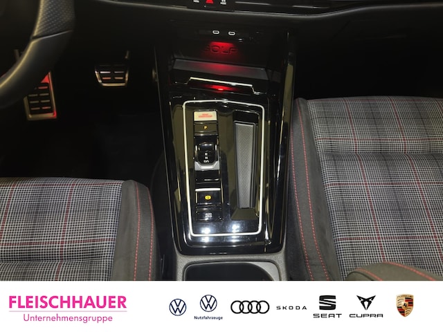 Volkswagen Golf 2.0 TSI Golf VIII Style