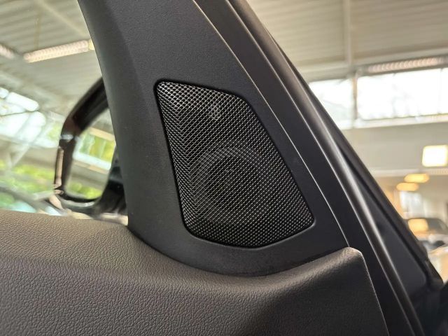 BMW 330 330e Touring