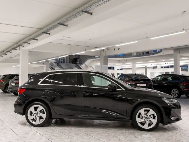 Audi A3 30 TFSI S-Tronic Sedan